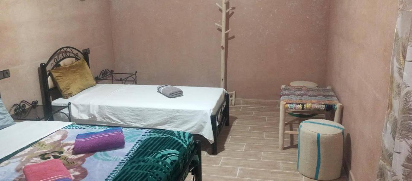 Auberge Restaurant Tissili " Oasis De Fint" Zewnętrze zdjęcie